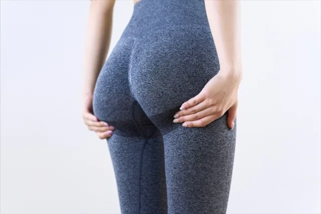 お尻のたるみに悩む女性